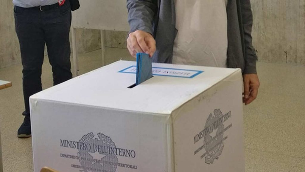 Il Settembre Tutti Alle Urne Cosa Succede A Chi Non Va Mai A Votare