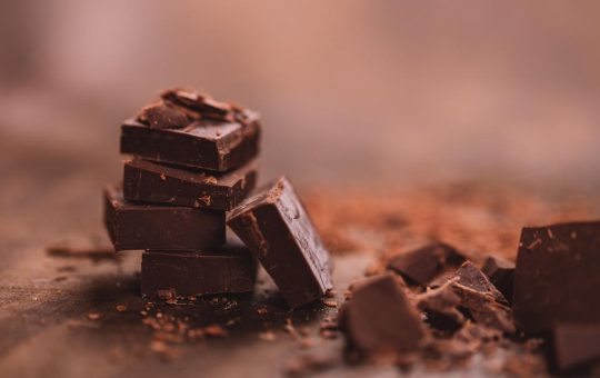 I rischi del consumo del cioccolato fondente. - Solofinanza.it