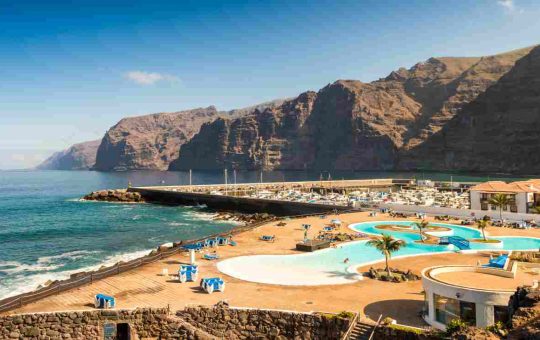 Spiaggia Tenerife (Depositphotos) - solofinanza.it